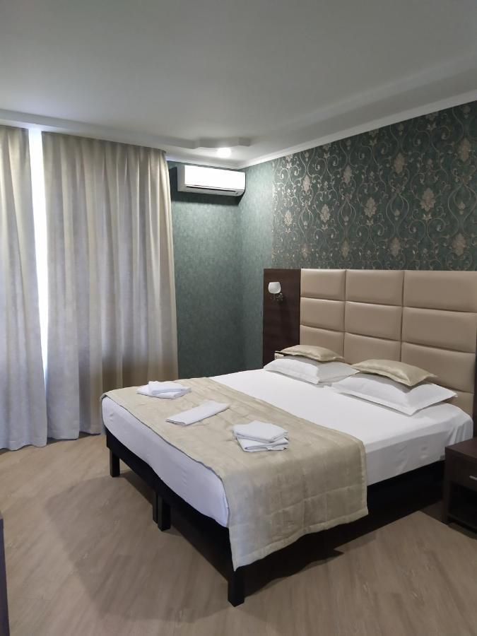 Гостевой Дом Kosmos Hotel Apsheronsk Luaran gambar